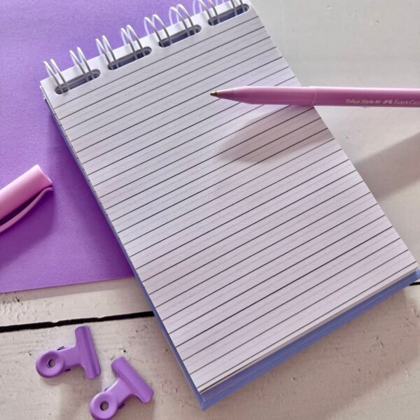 Block de notas violet retro